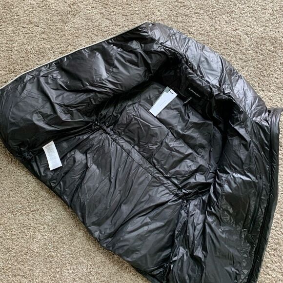 New BCBGMAXAZRIA Womens Patent Quilted Puffer Down Jacket - Picture 13 of 15